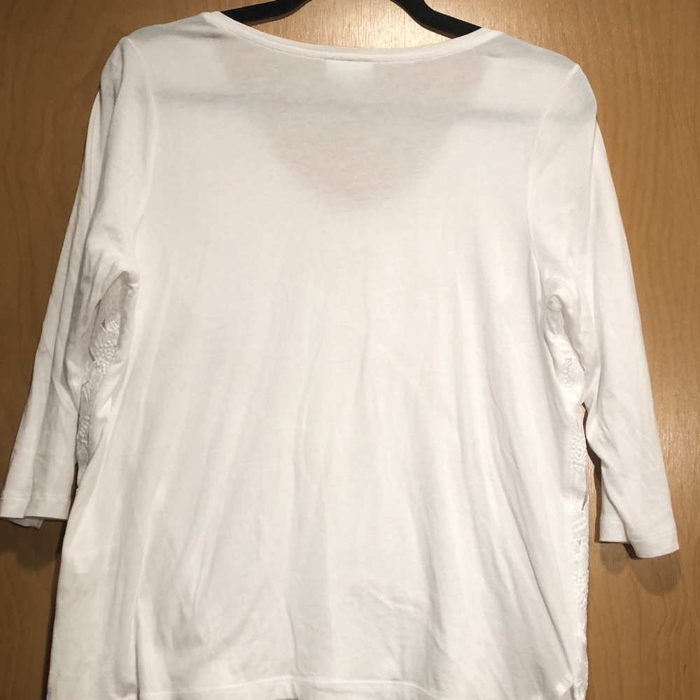 J Jill Top with flower lace detail in white. Size MP - Picture 8 of 16